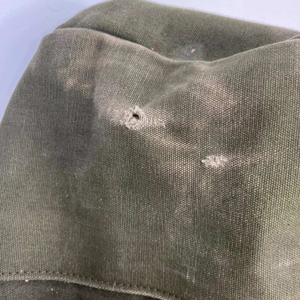 Vintage U.S. Military Green Canvas Duffle Bag With Lock & Shoulder Strap 32j